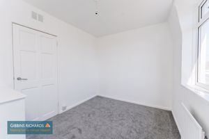 Bedroom- click for photo gallery